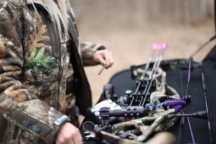 Killin-The-Game-TV-Realtree-Hoyt-Hunting-025